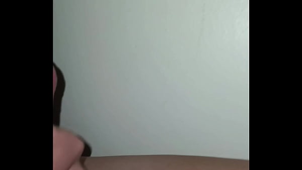 DESPERATE DUMPSTER RUBS ONE OUT THINKING OF HUNG STRAIGHT DADDIES