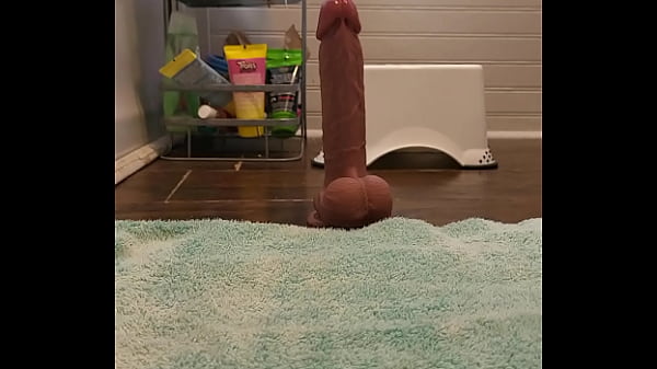 Dildo ride bad angle