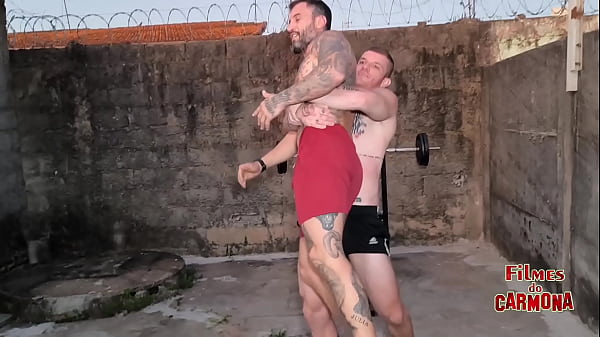 estamos a procura de um passivo pra treinar e da o cu pra gente