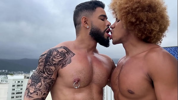 FUDENDO PARA TODA A CIDADE VER – Ramon Hot e Rico Marlon