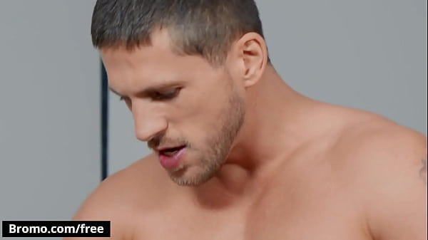 Ian Greene Starts Begging For Roman Todd’s Cock So Roman Decides To Fuck His Mouth And Ass – BROMO