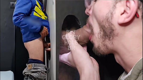 Motoboy hetero do pau uncut grande e grosso veio se aliviar no GH durante o trabalho!!! (COMPLETO NO RED)