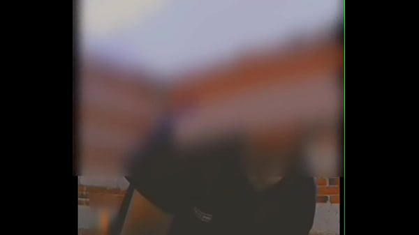 Pública masturbación desnudo en una casa abandonada y teniendo orgasmos