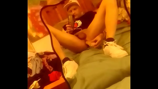 Sexy twinkette ashford bumholes and hot muscular body