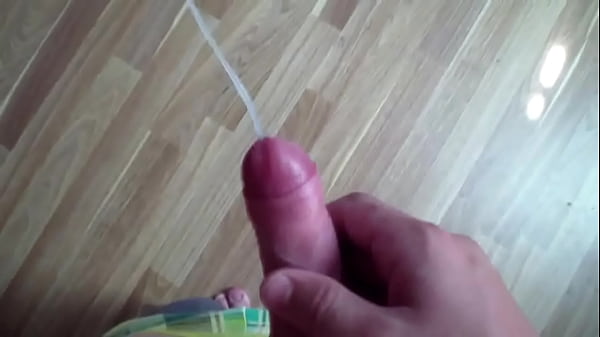 Teen wanking & cumming