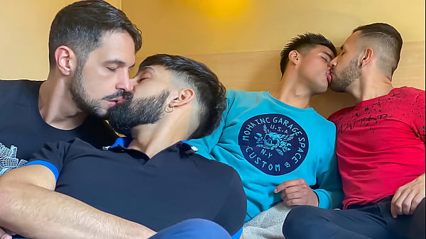 The Four Decide to Come Together for This Sexy Vacation: A Raw Fuck Fest! – Dickforcash