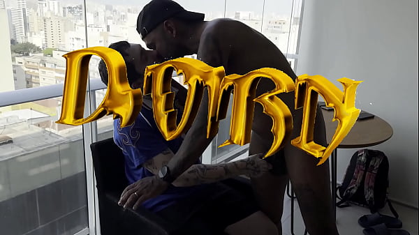 Veio lá do Rio cobrar mais uma dívida e paguei com o meu cuzinho de novo num hotel de luxo (COMPLETO NO RED)