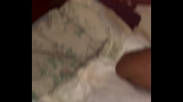 Venezolano le gusta jugar con culon