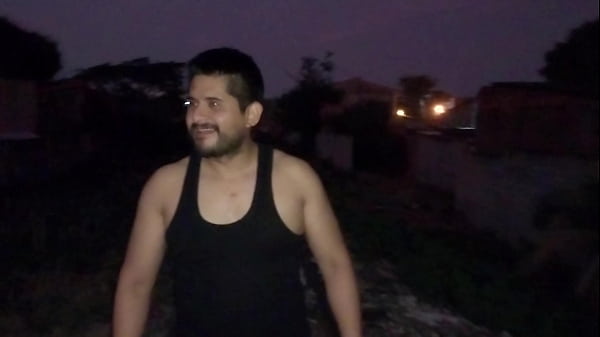 COJIENDO EN EL CALLEJON