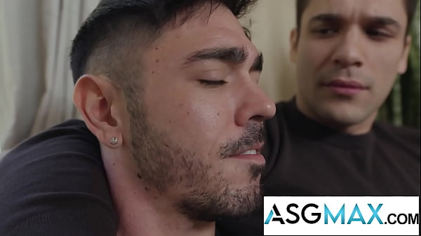 Crisis Reveals BF’s True Colors & Roommates’ True Love – DisruptiveFilms