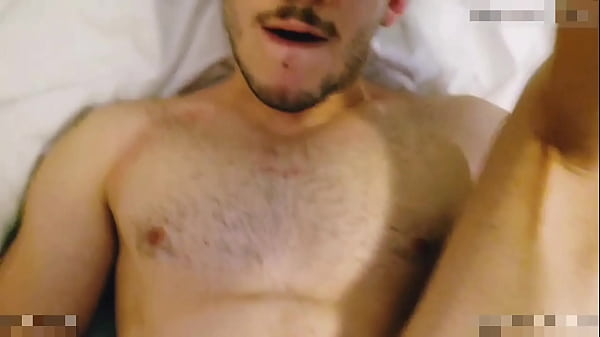 Insistió para que llene su culo de leche!