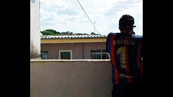 TBT Comendo o Novinho na Laje Com Todo Mundo da Quebrada Vendo – “Me Chame Para Sua Laje” feat Dorn (tags cruising ao ar livre quintal)