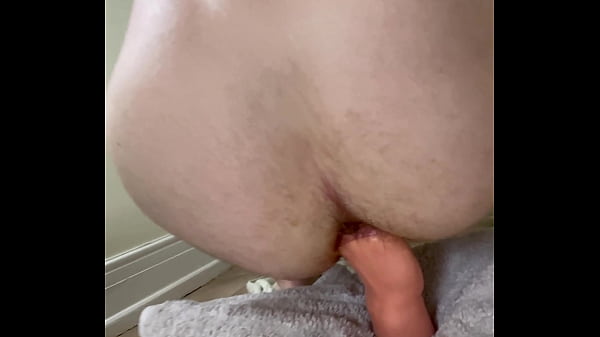 British guy with fist plug anal