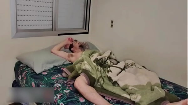 Erick Diaz dormiu lá em casa. Não podia perder a chance de sentar nele. – Prévia