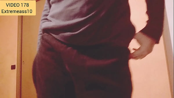 Extreme faggot video (play with an huge pumpkin)