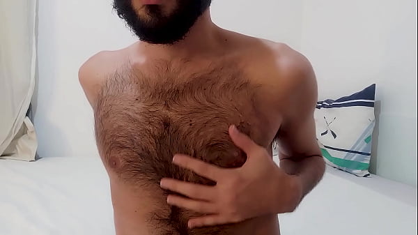 Flaxxx plays with hot toy