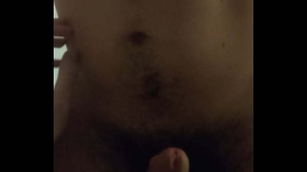 joven se toca encima mia