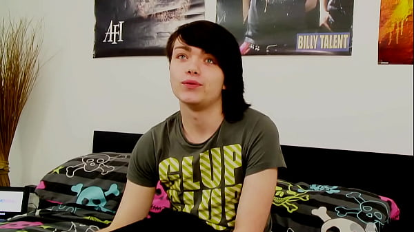 Attractive Domino Harvey Teases Us With His Solo Wanking