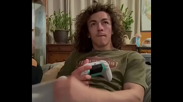 Boytarzan1 playing games