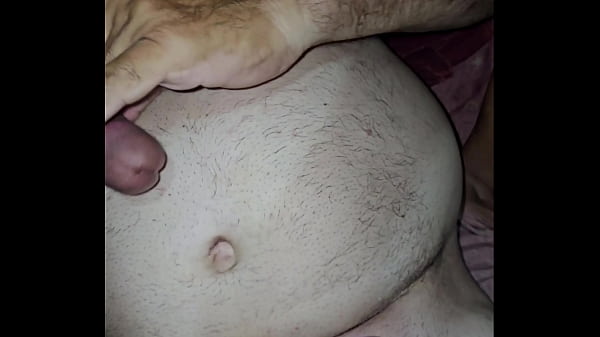 Coroa 62 anos meteu e gozou com a lingua meu c*…