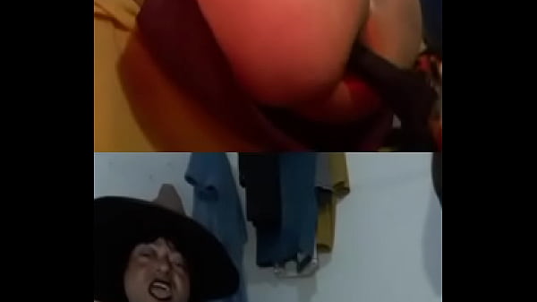 Eu sozinho aqui em casa lá fora caindo uma chuva danada aí eu vim pro meu quarto brincar um pouquinho