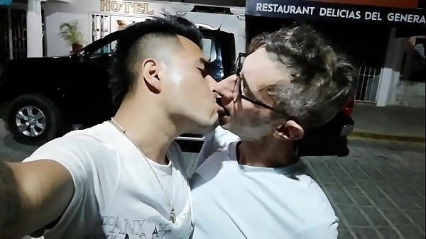 Follandome a un Francés y a un Oaxaqueño