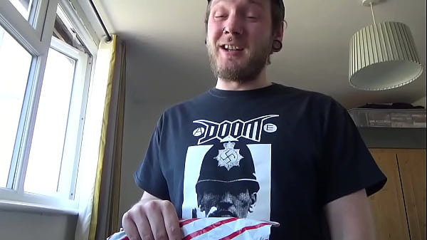 Hunter Bradley Sweaty Sock Sniffing & Masturbation Bundle – TWO FULL SCENES