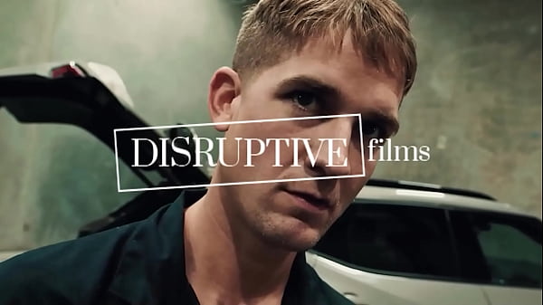 ”I Would Never Rig The Contest” – Hunk Resort Manager Rails 3 Tight Holes –  ASGmax