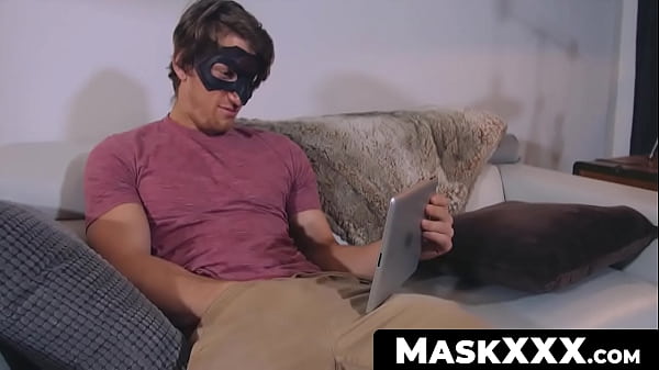 MaskXXX.com – Good looking twink’s porn watching and jerking off solo fun