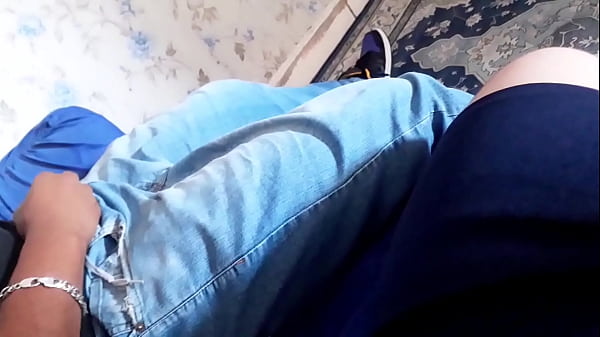 TBT Amigo Hetero Veio Em Casa e Vi a Rola Marcando Na Calça e Pedi Pra Mamar Na Brotheragem (COMPLETO NO SHEER E XVIDEOS RED)