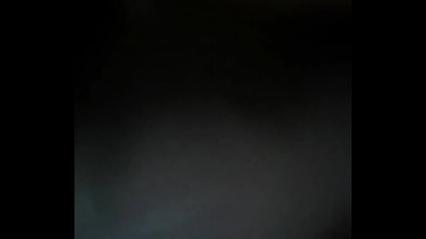 Apanhando na bunda e socando no cu. ..