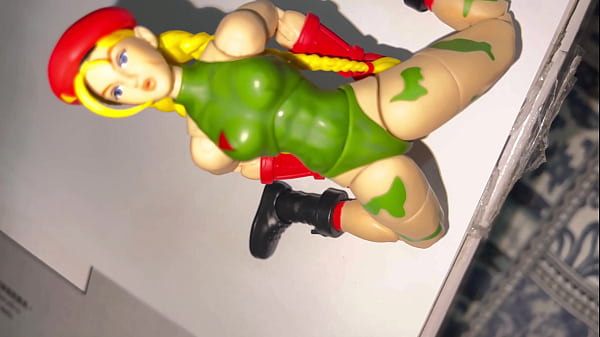 Cumshot on cammy white figure