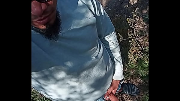 Echando una miadita.