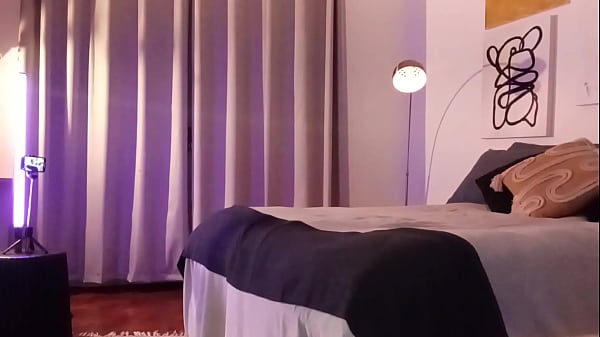 ELE ADORA ENGOLIR A PIROCA DO NEGÃO