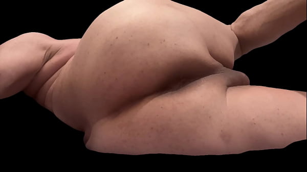 Fignutz uses a giant wooden pestle to make a DIY dildo.