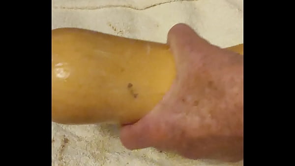 Kalle mit mega dicken Kürbis.