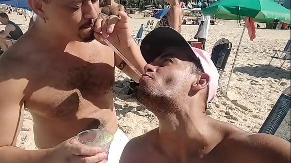 Na praia na companhia do meu namorado MaldonattoGP