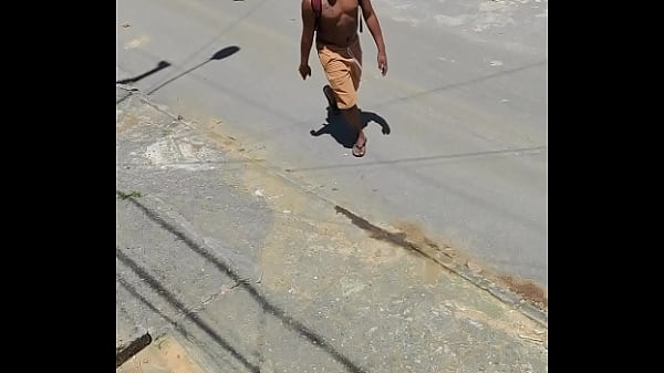 Fui visitar meu amigo no Rio de Janeiro e ele me deu algo pra comer