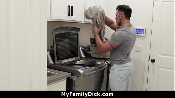 It’s Time for Full-On Sex with My Stepfather – Myfamilydick