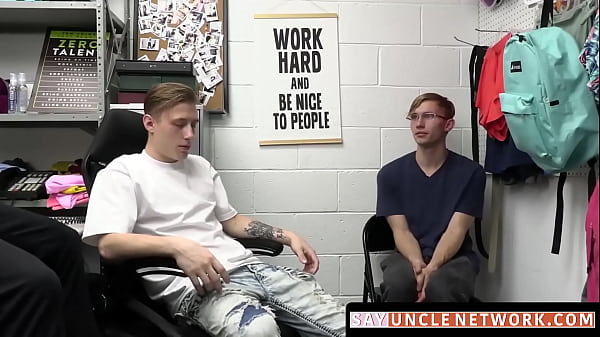 SayUncleNetwork.com – Darron Bluu spitroasted raw by Cole Church and Marco Napoli in threesome