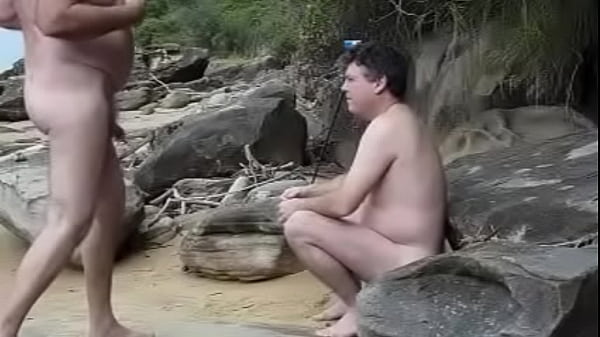 sit nude on rock