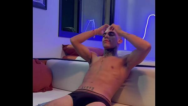 Fudendo o maloka que encontrei na praia. – Free