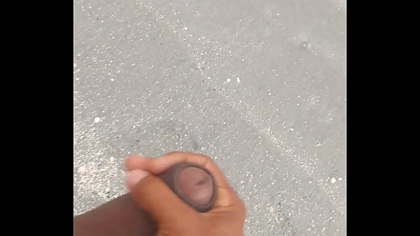 Punheta em praia de Itamaraca