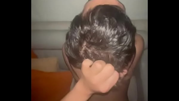 Putita estrena su lencería para que su macho maduro bisexual la trate como mujer y la preñe sin condón