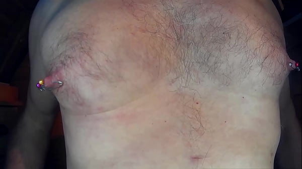 Séance exhib et BDSM tétons