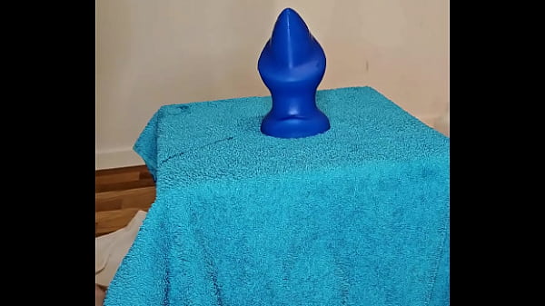 Wrecking my ass with Topped Toys – Lotus 100, Hilt 105 and Gape Keeper 108