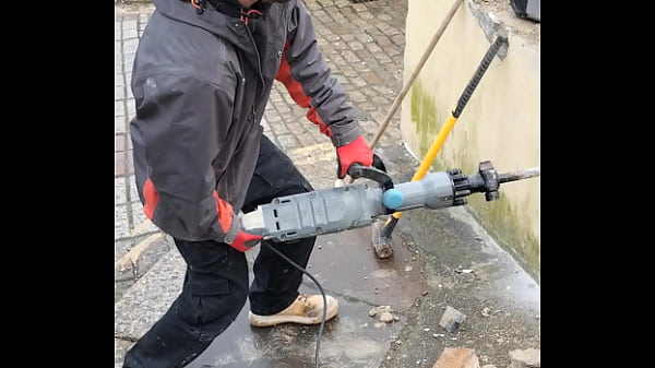 Builder at work, ready to service your every need.