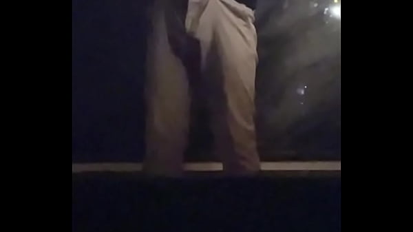 dare : tied up by my flatmate, I couldn’t take off my pants even though I was desperate to piss