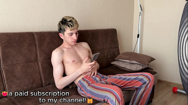 invited a cute twink to visit to fuck him with a big dick part 1