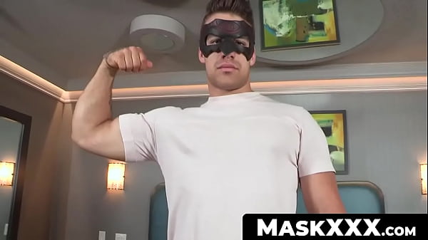 MaskXXX.com – College jock Ron’s wanking it for our cameras in a solo scene